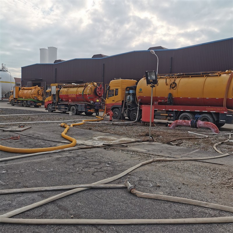 崖州污水池清理